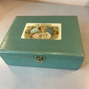 La Eolia Brand Cigar Box Painted Teal Trinket Jewelry Box Vintage Cottage Style